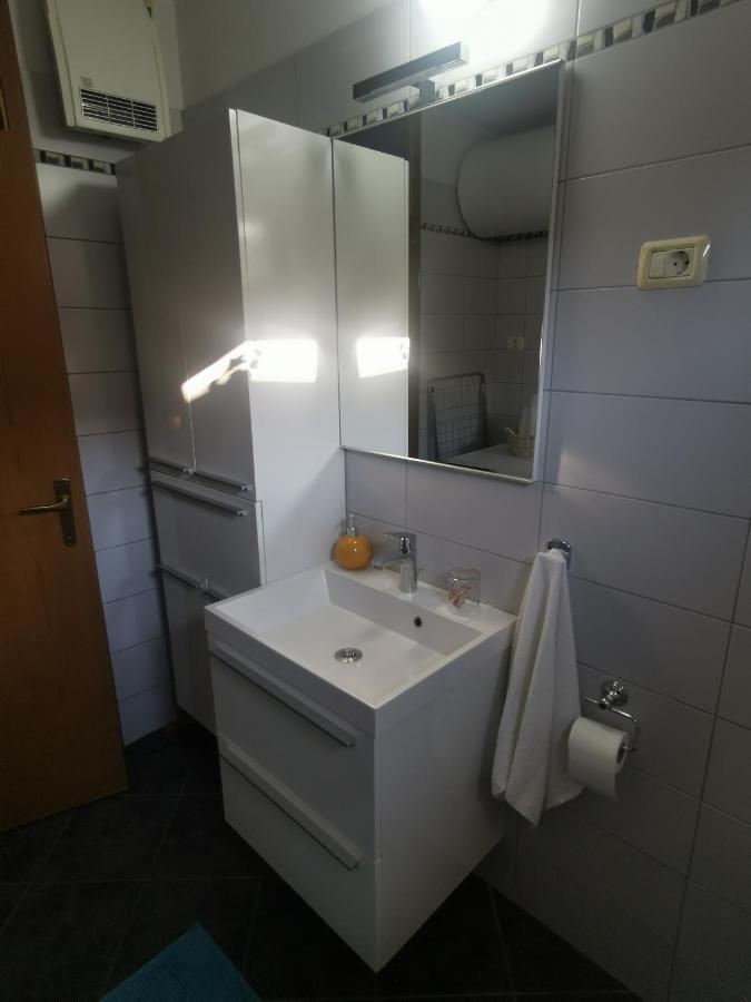 Istrian Old Town Apartment Копер Екстериор снимка