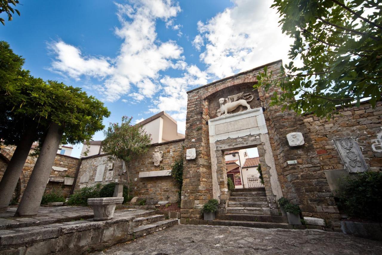 Istrian Old Town Apartment Копер Екстериор снимка